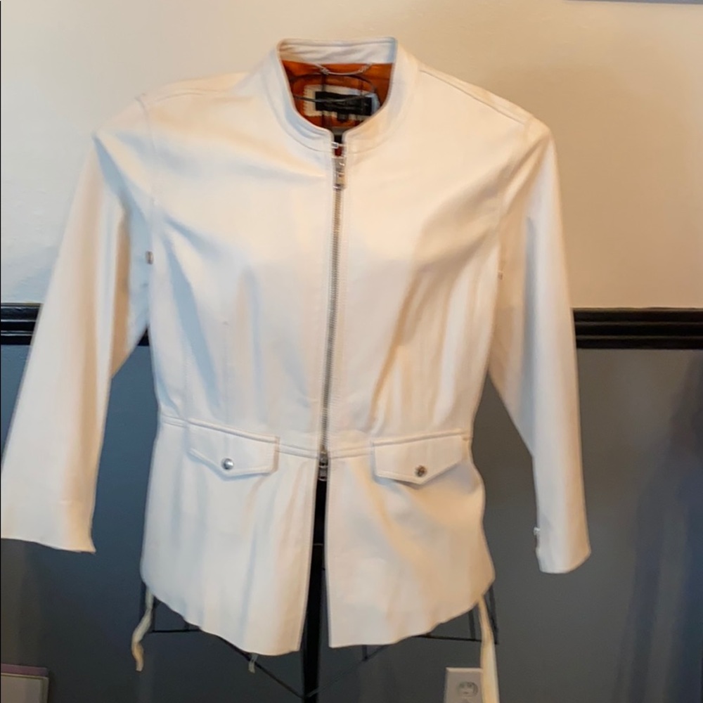 Donald Pliner whit leather jacket
